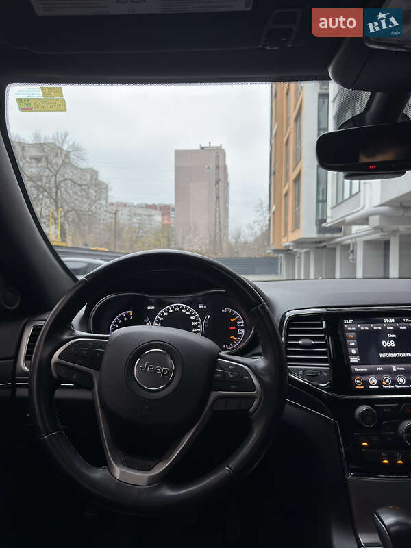 Внедорожник / Кроссовер Jeep Grand Cherokee 2020 в Днепре