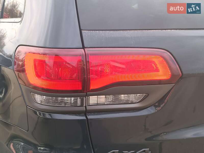 Внедорожник / Кроссовер Jeep Grand Cherokee 2016 в Харькове