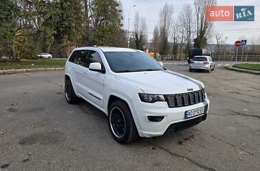 Внедорожник / Кроссовер Jeep Grand Cherokee 2020 в Ужгороде