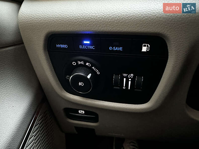 Внедорожник / Кроссовер Jeep Grand Cherokee 2022 в Харькове