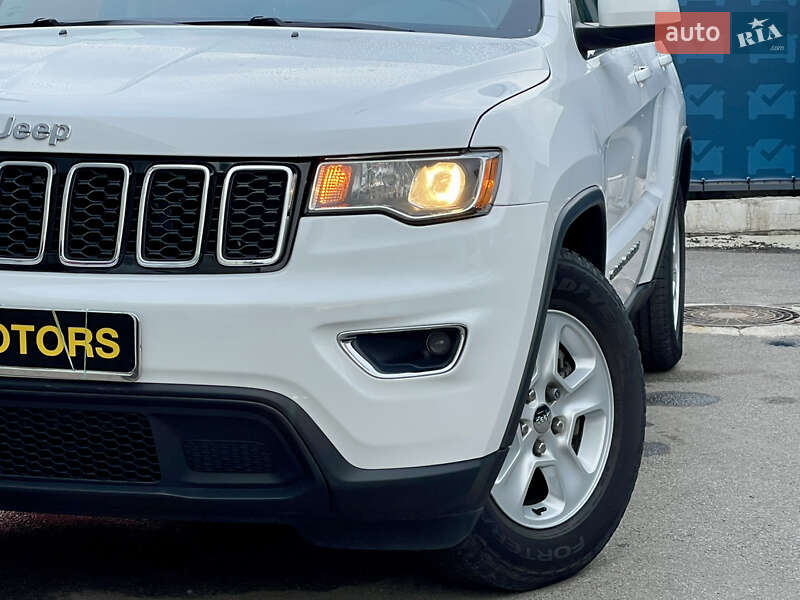 Внедорожник / Кроссовер Jeep Grand Cherokee 2017 в Киеве