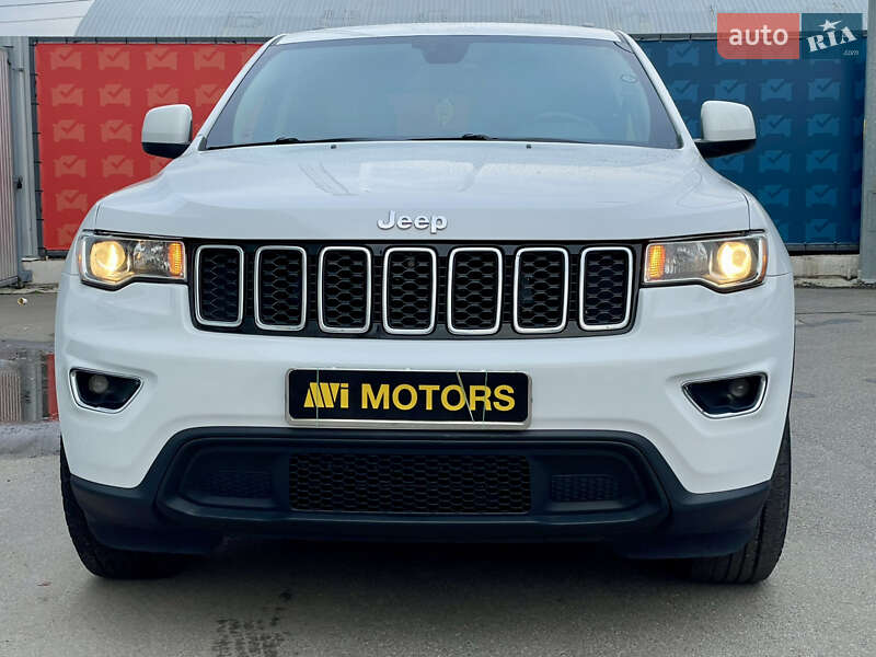 Внедорожник / Кроссовер Jeep Grand Cherokee 2017 в Киеве