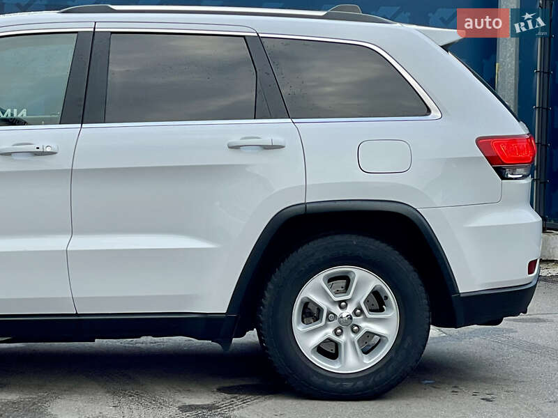 Внедорожник / Кроссовер Jeep Grand Cherokee 2017 в Киеве