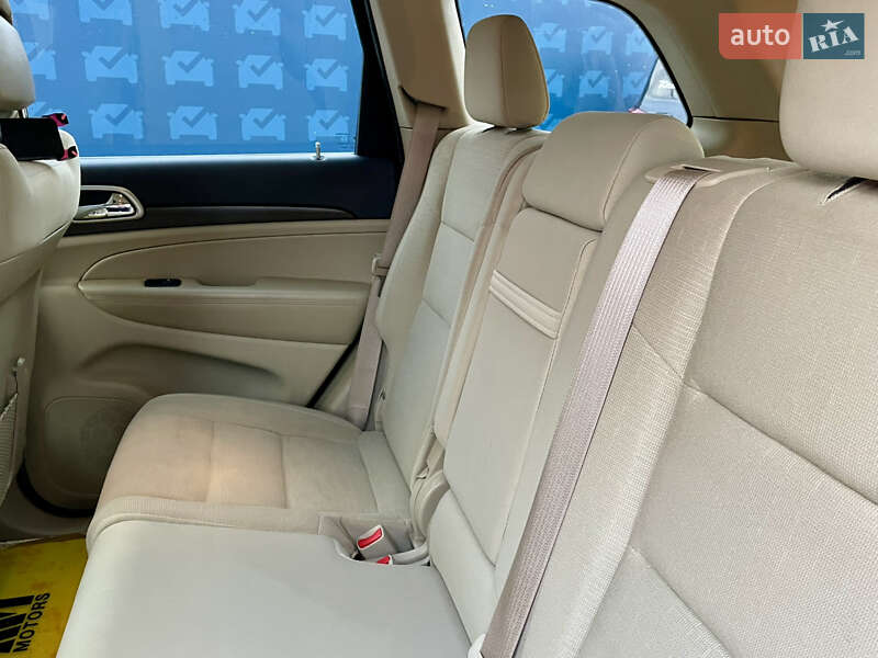 Внедорожник / Кроссовер Jeep Grand Cherokee 2017 в Киеве