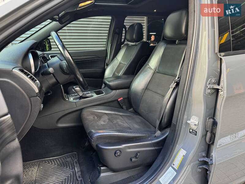 Внедорожник / Кроссовер Jeep Grand Cherokee 2021 в Киеве