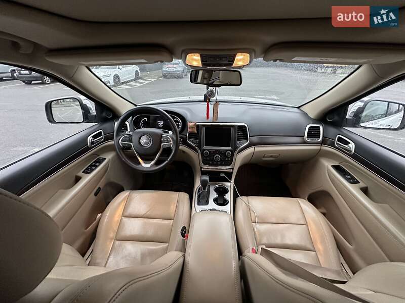 Внедорожник / Кроссовер Jeep Grand Cherokee 2016 в Броварах