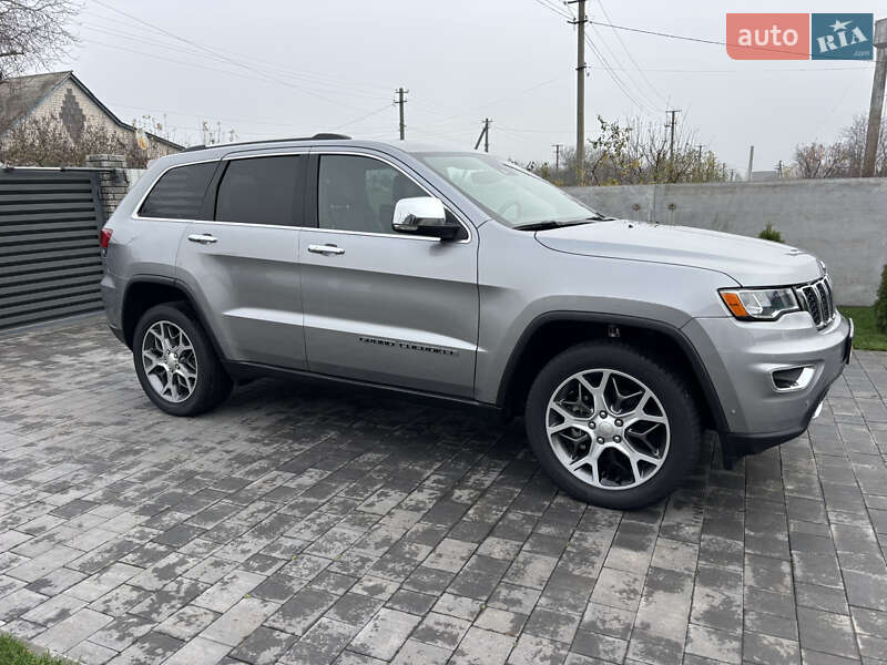 Внедорожник / Кроссовер Jeep Grand Cherokee 2020 в Полтаве фото 8 Внедорожник / Кроссовер Jeep Grand Cherokee 2020 в Полтаве