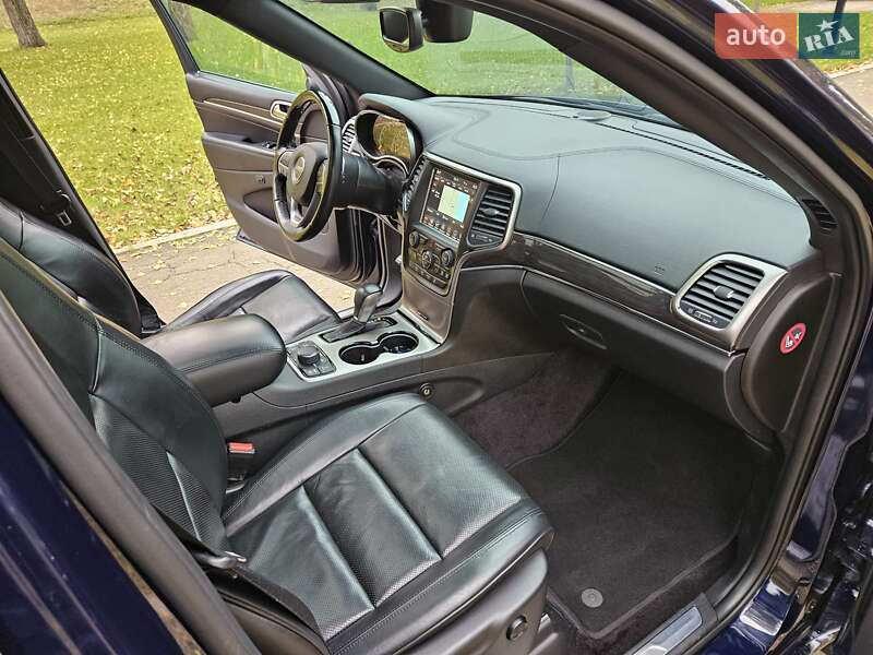 Внедорожник / Кроссовер Jeep Grand Cherokee 2018 в Киеве