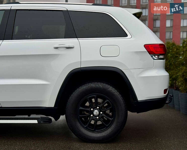 Внедорожник / Кроссовер Jeep Grand Cherokee 2019 в Киеве фото 11 Внедорожник / Кроссовер Jeep Grand Cherokee 2019 в Киеве