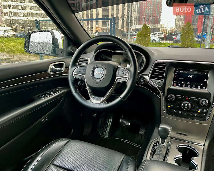 Внедорожник / Кроссовер Jeep Grand Cherokee 2019 в Киеве фото 31 Внедорожник / Кроссовер Jeep Grand Cherokee 2019 в Киеве