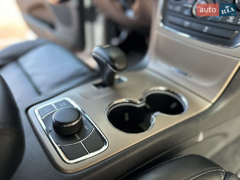 Внедорожник / Кроссовер Jeep Grand Cherokee 2013 в Одессе