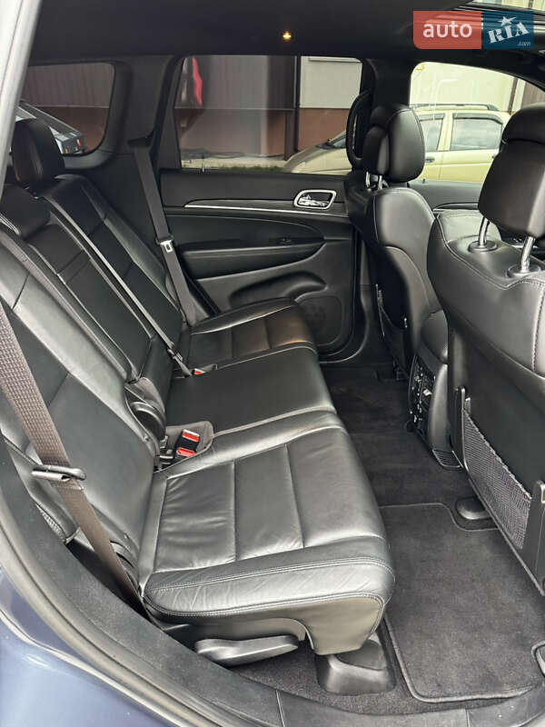 Внедорожник / Кроссовер Jeep Grand Cherokee 2019 в Киеве фото 39 Внедорожник / Кроссовер Jeep Grand Cherokee 2019 в Киеве