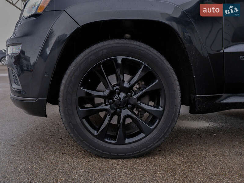 Внедорожник / Кроссовер Jeep Grand Cherokee 2018 в Киеве