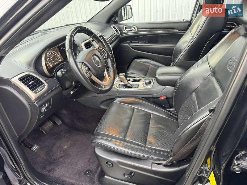 Внедорожник / Кроссовер Jeep Grand Cherokee 2016 в Киеве