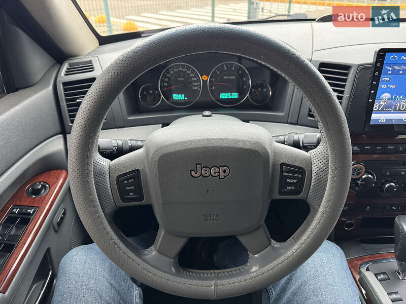Внедорожник / Кроссовер Jeep Grand Cherokee 2005 в Киеве