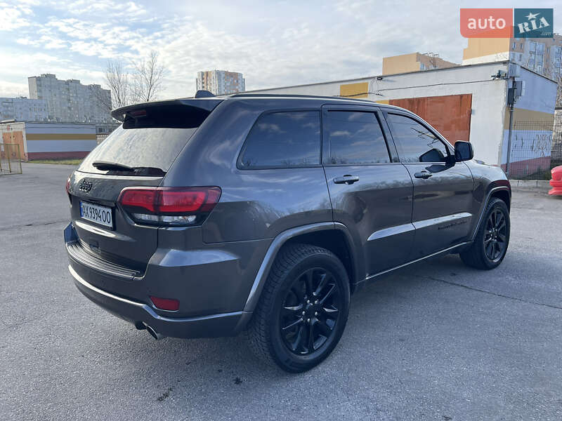 Внедорожник / Кроссовер Jeep Grand Cherokee 2019 в Харькове