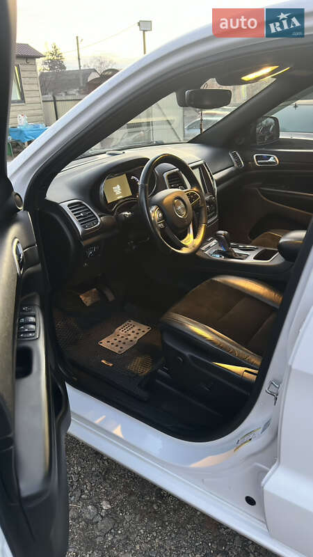 Внедорожник / Кроссовер Jeep Grand Cherokee 2017 в Смеле