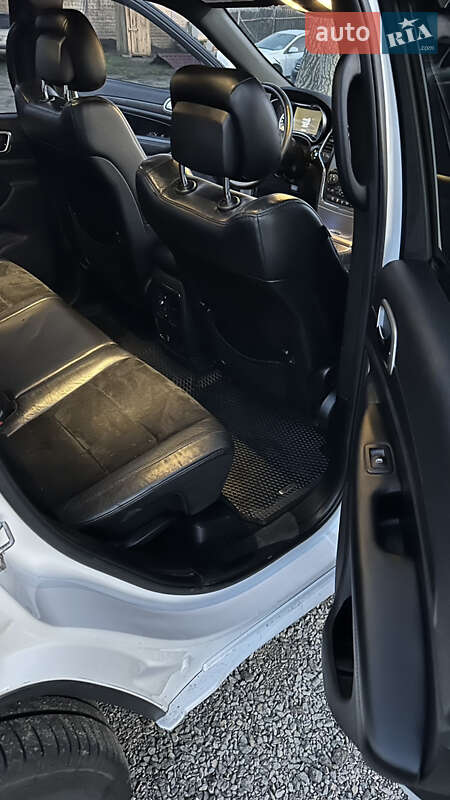 Внедорожник / Кроссовер Jeep Grand Cherokee 2017 в Смеле