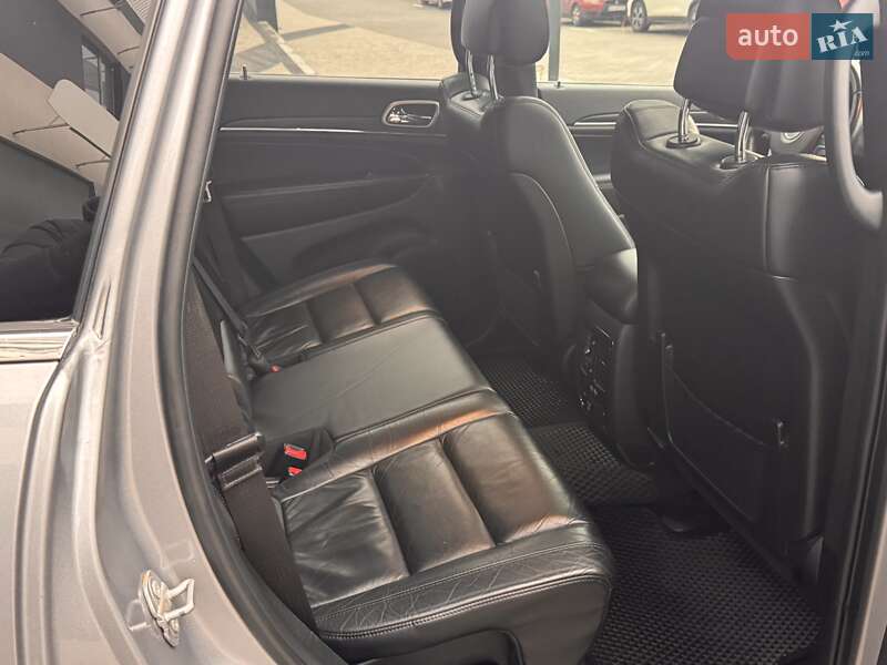 Внедорожник / Кроссовер Jeep Grand Cherokee 2018 в Киеве фото 14 Внедорожник / Кроссовер Jeep Grand Cherokee 2018 в Киеве
