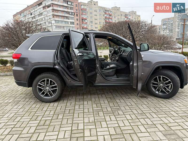 Внедорожник / Кроссовер Jeep Grand Cherokee 2018 в Запорожье