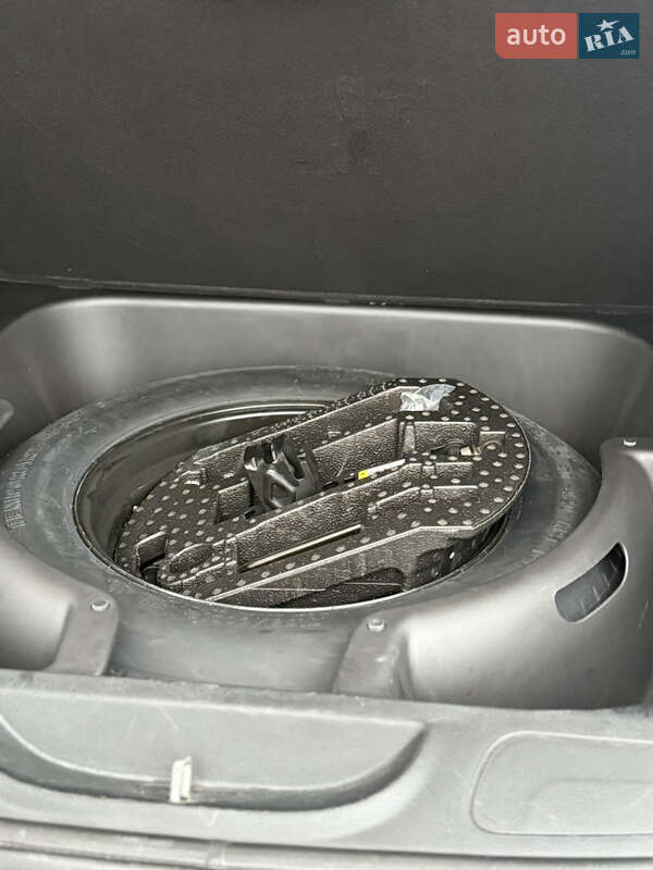 Позашляховик / Кросовер Jeep Grand Cherokee 2019 в Хмельницькому фото 20 Позашляховик / Кросовер Jeep Grand Cherokee 2019 в Хмельницькому