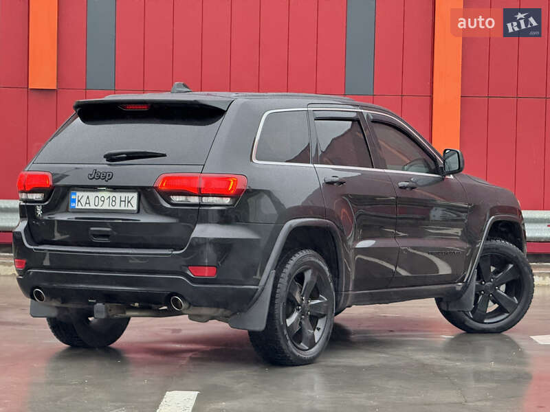Внедорожник / Кроссовер Jeep Grand Cherokee 2015 в Киеве