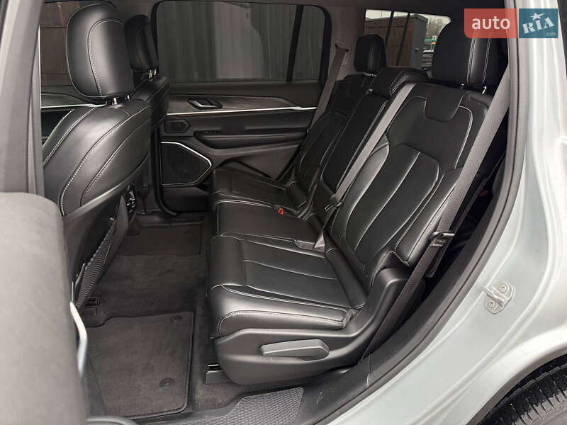 Внедорожник / Кроссовер Jeep Grand Cherokee 2021 в Киеве