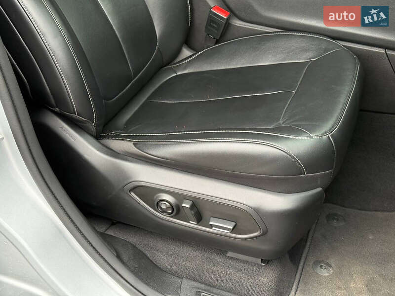 Внедорожник / Кроссовер Jeep Grand Cherokee 2021 в Киеве