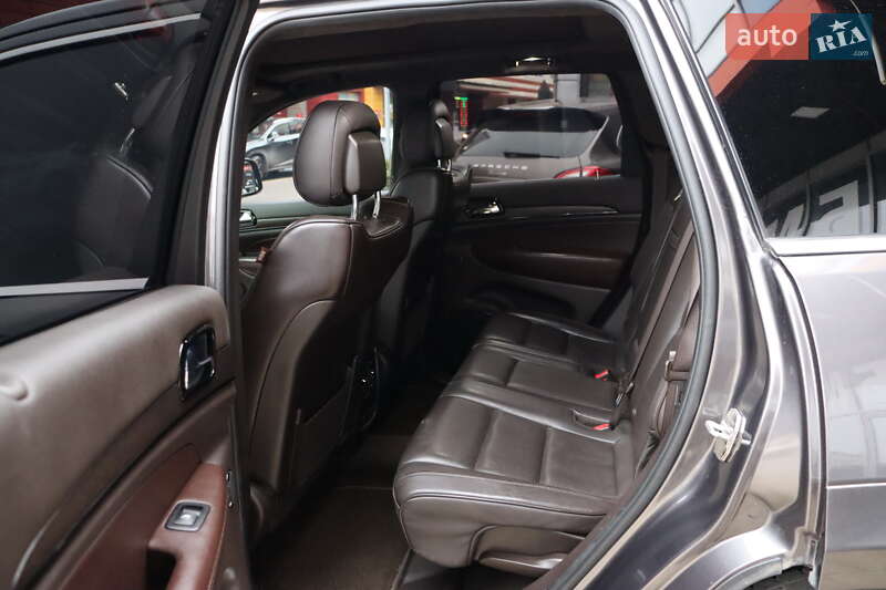 Внедорожник / Кроссовер Jeep Grand Cherokee 2014 в Львове