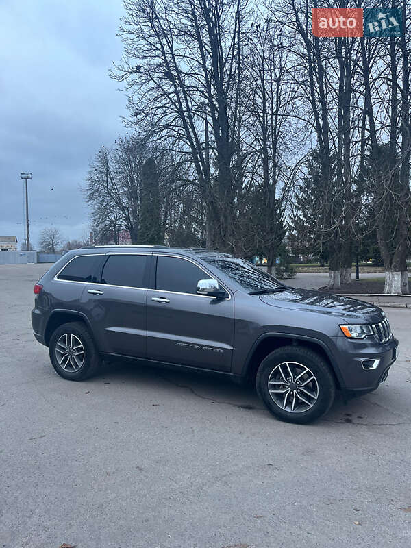 Внедорожник / Кроссовер Jeep Grand Cherokee 2021 в Ромнах