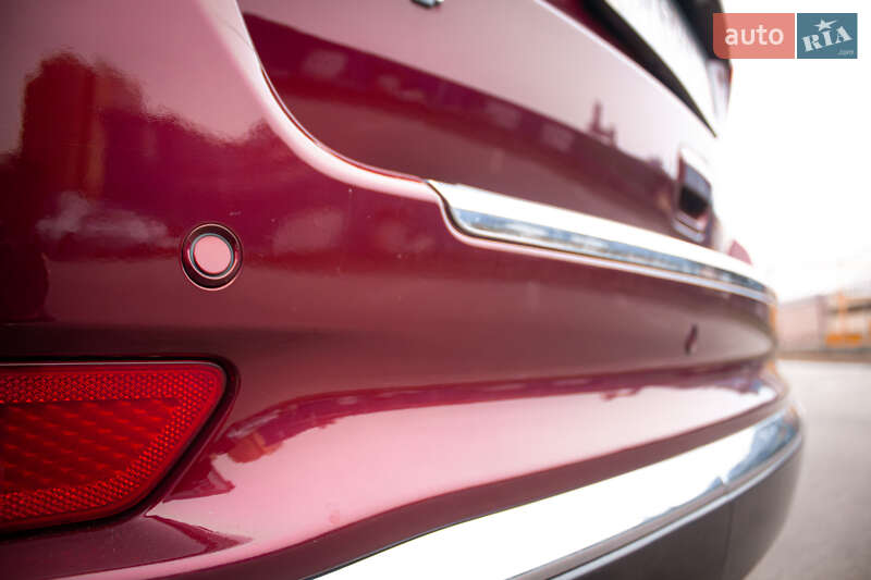 Внедорожник / Кроссовер Jeep Grand Cherokee 2017 в Киеве фото 46 Внедорожник / Кроссовер Jeep Grand Cherokee 2017 в Киеве