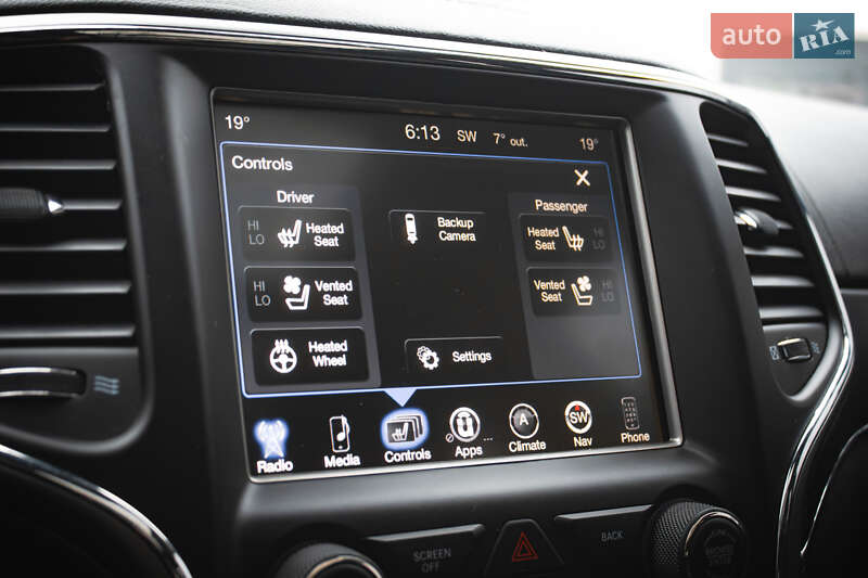Внедорожник / Кроссовер Jeep Grand Cherokee 2017 в Киеве фото 22 Внедорожник / Кроссовер Jeep Grand Cherokee 2017 в Киеве