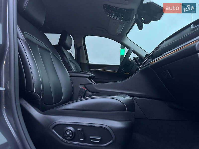 Внедорожник / Кроссовер Jeep Grand Cherokee 2023 в Киеве фото 36 Внедорожник / Кроссовер Jeep Grand Cherokee 2023 в Киеве