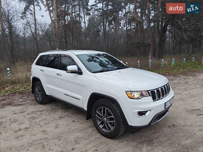 Внедорожник / Кроссовер Jeep Grand Cherokee 2018 в Киеве