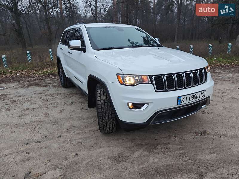 Внедорожник / Кроссовер Jeep Grand Cherokee 2018 в Киеве