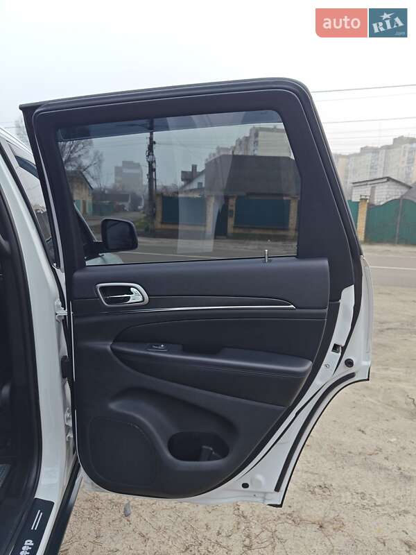 Внедорожник / Кроссовер Jeep Grand Cherokee 2018 в Киеве