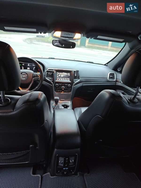 Внедорожник / Кроссовер Jeep Grand Cherokee 2018 в Киеве
