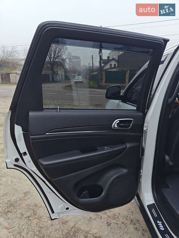 Внедорожник / Кроссовер Jeep Grand Cherokee 2018 в Киеве