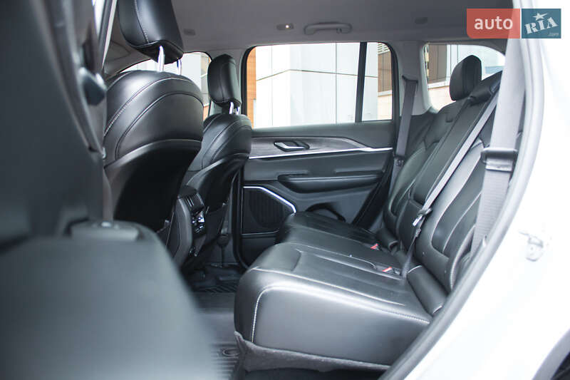 Внедорожник / Кроссовер Jeep Grand Cherokee 2022 в Киеве