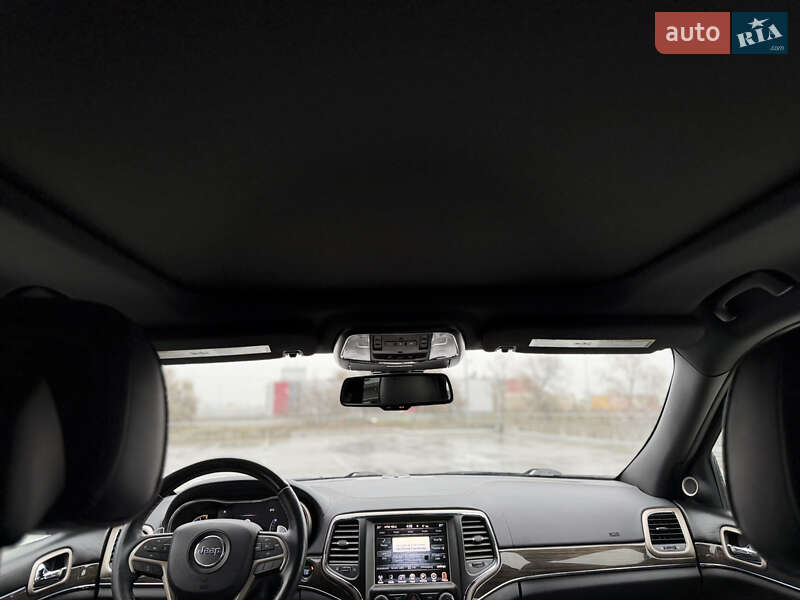 Позашляховик / Кросовер Jeep Grand Cherokee 2016 в Києві