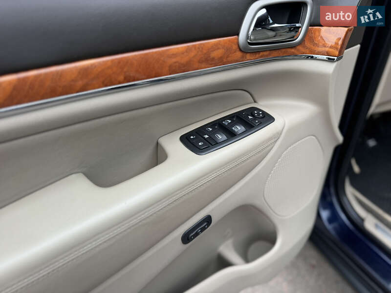 Внедорожник / Кроссовер Jeep Grand Cherokee 2012 в Киеве фото 72 Внедорожник / Кроссовер Jeep Grand Cherokee 2012 в Киеве