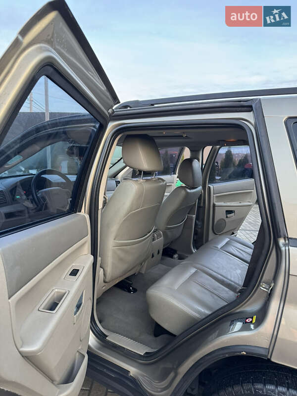 Позашляховик / Кросовер Jeep Grand Cherokee 2005 в Львові
