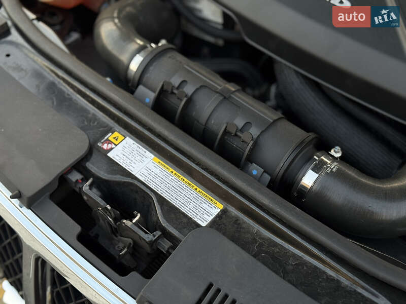 Внедорожник / Кроссовер Jeep Grand Cherokee 2011 в Киеве