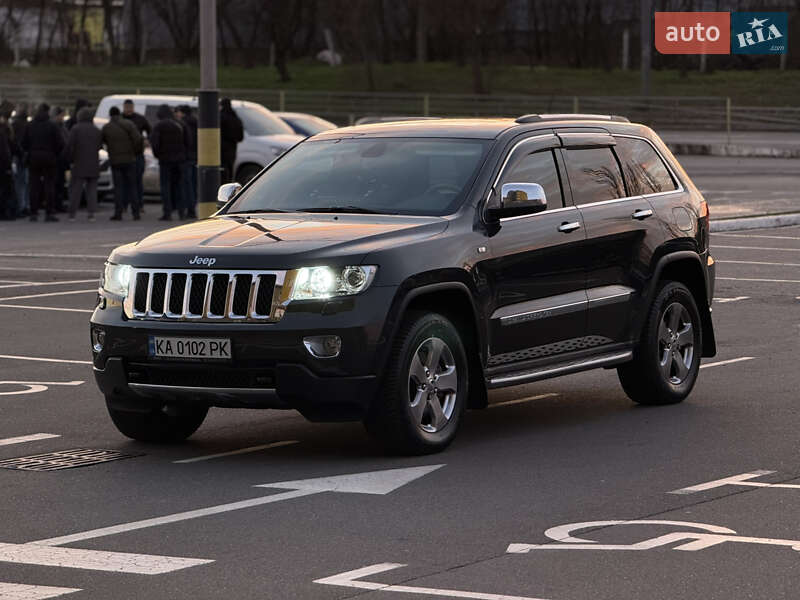 Внедорожник / Кроссовер Jeep Grand Cherokee 2011 в Киеве