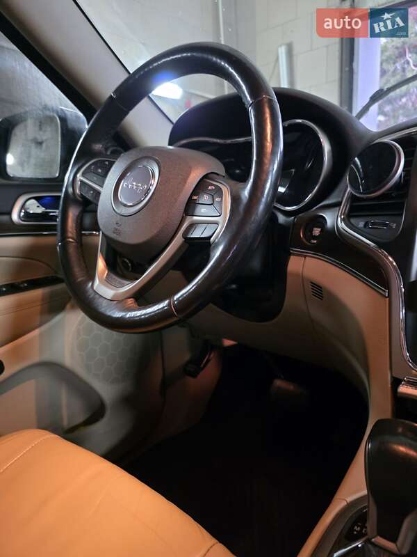 Внедорожник / Кроссовер Jeep Grand Cherokee 2017 в Харькове