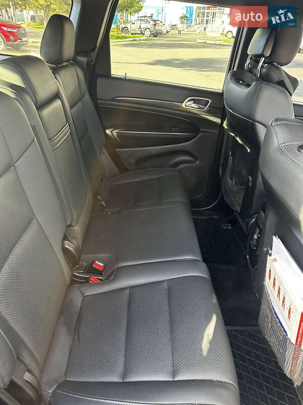 Позашляховик / Кросовер Jeep Grand Cherokee 2015 в Одесі