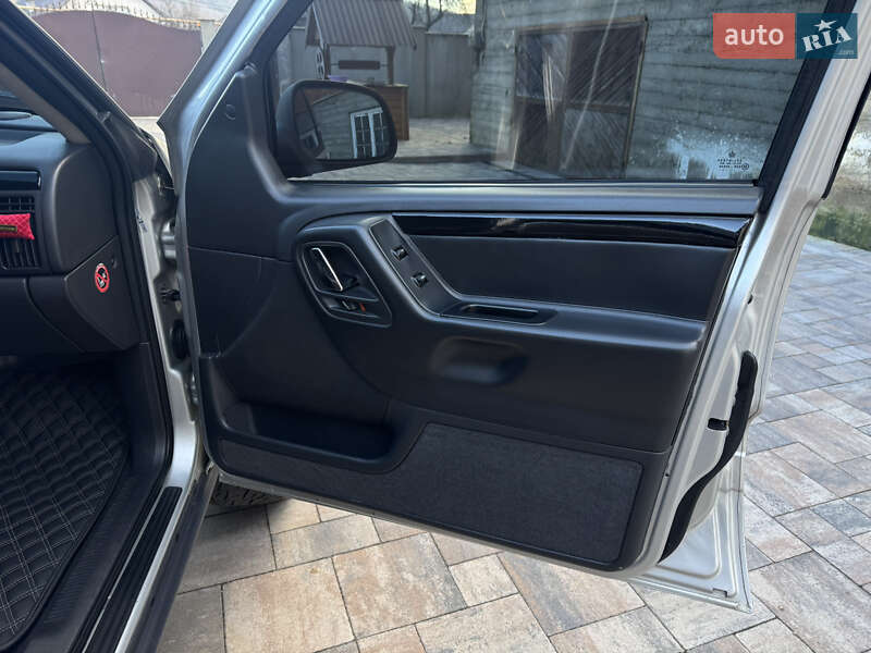 Позашляховик / Кросовер Jeep Grand Cherokee 2004 в Мукачевому фото 40 Позашляховик / Кросовер Jeep Grand Cherokee 2004 в Мукачевому