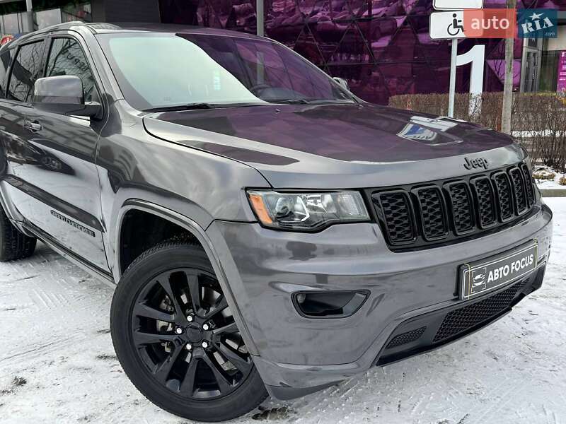 Внедорожник / Кроссовер Jeep Grand Cherokee 2021 в Киеве