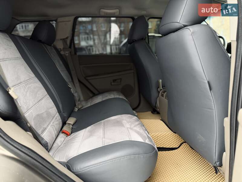 Внедорожник / Кроссовер Jeep Grand Cherokee 2005 в Киеве