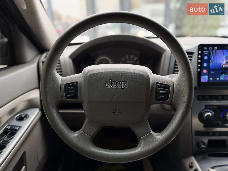 Внедорожник / Кроссовер Jeep Grand Cherokee 2005 в Киеве